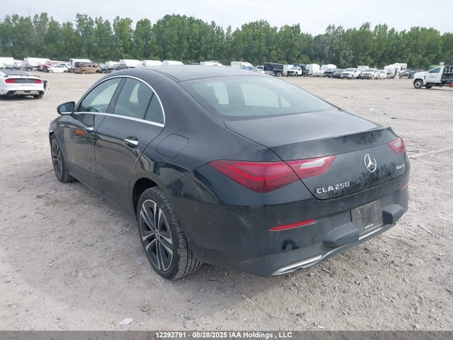 W1K5J4HB4SN520553 Mercedes-Benz m260