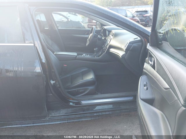 1N4AA6AP5JC396383 Nissan 2018