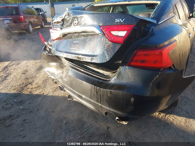 1N4AA6AP5JC396383 Nissan 2018