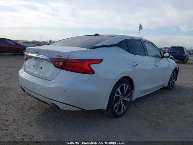 1N4AA6AP5HC380677 Nissan 2017