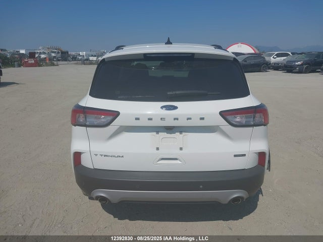 1FMCU9DZ3MUA12300 Ford hev/phev