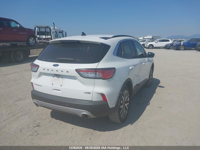 1FMCU9DZ3MUA12300 Ford hev/phev