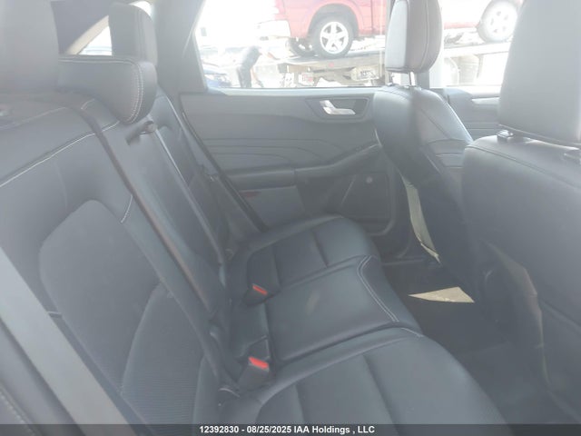1FMCU9DZ3MUA12300 Ford hev/phev