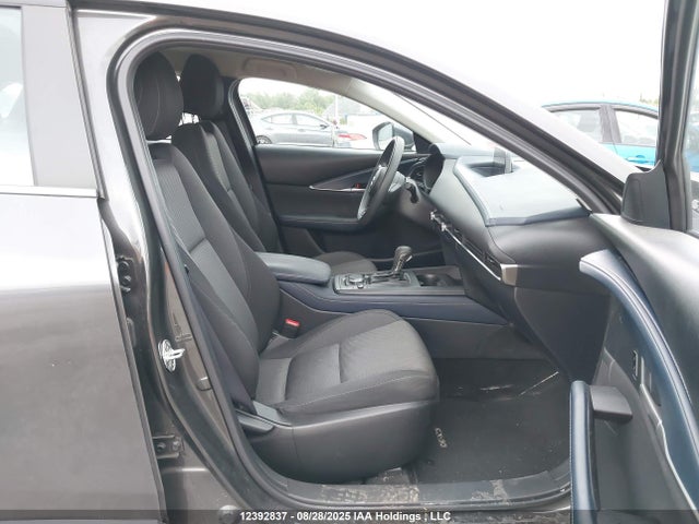 3MVDMAB75MM273877 Mazda pe
