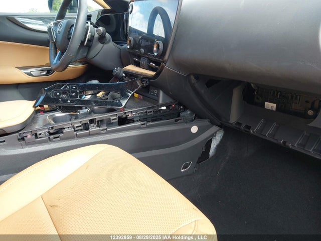 2T2GKCEZ8SC034614 Lexus a25a-fxs