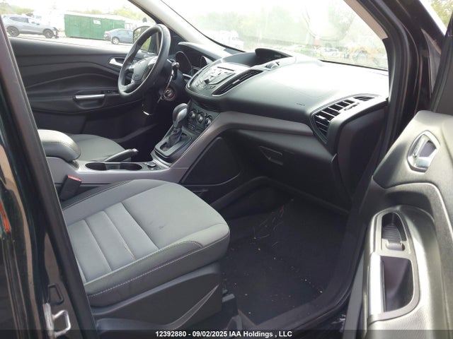 1FMCU9G9XGUA78519 Ford 2016