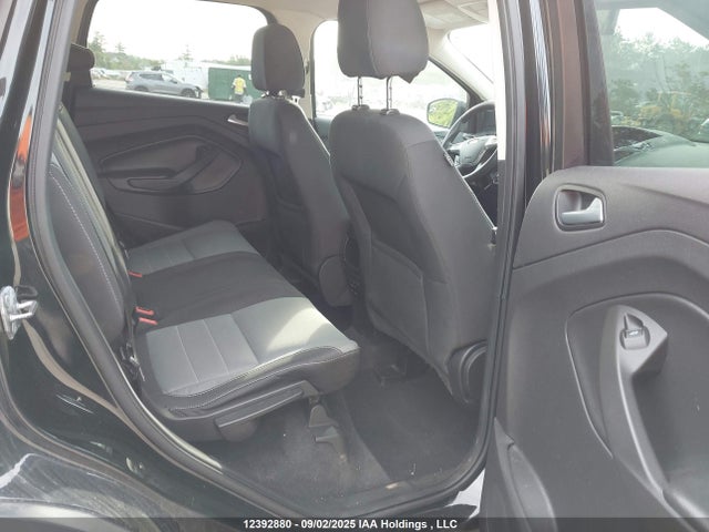 1FMCU9G9XGUA78519 Ford 2016
