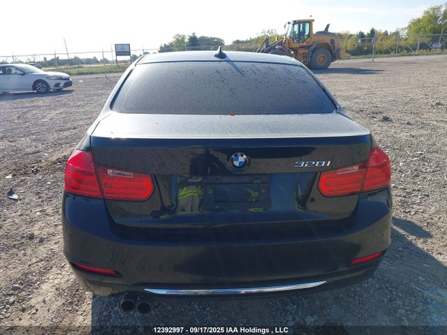WBA3B3G5XENR83108 BMW 328I