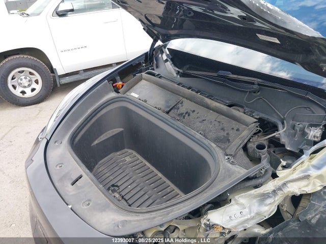 7SAYGDEE0NF492003 Tesla Model Y