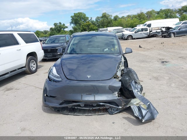 7SAYGDEE0NF492003 Tesla Model Y