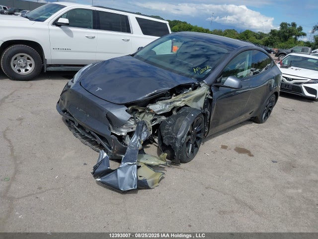 7SAYGDEE0NF492003 Tesla Model Y