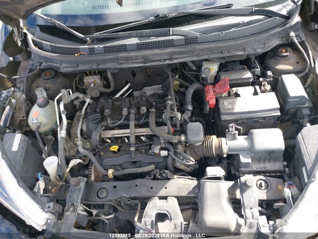 3N1CP5CU5KL561825 Nissan 2019
