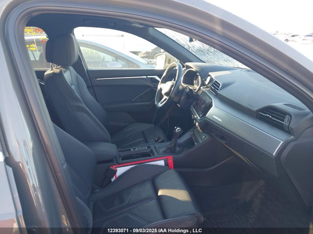 WA1EECF37L1050834 Audi Q3