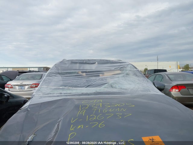 3VV4B7AX8KM126737 Volkswagen Tiguan