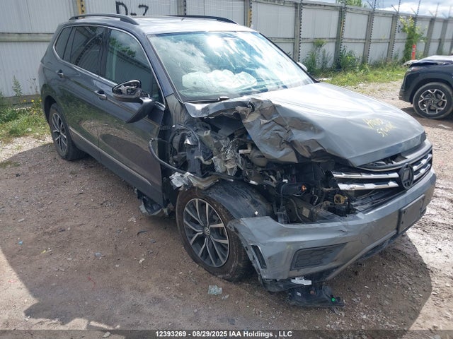 3VV2B7AX3LM043631 Volkswagen Tiguan