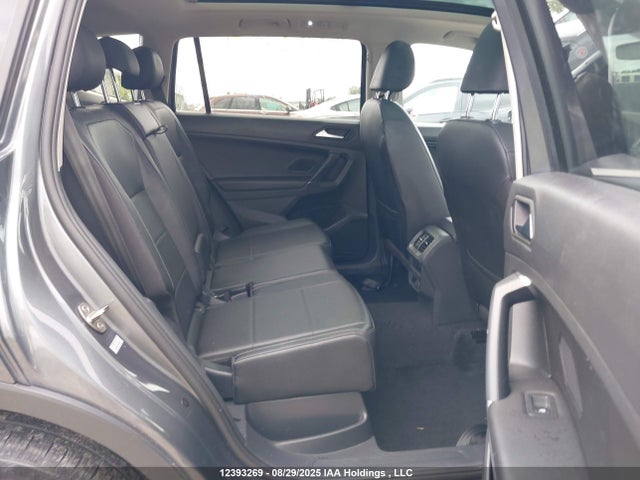 3VV2B7AX3LM043631 Volkswagen Tiguan