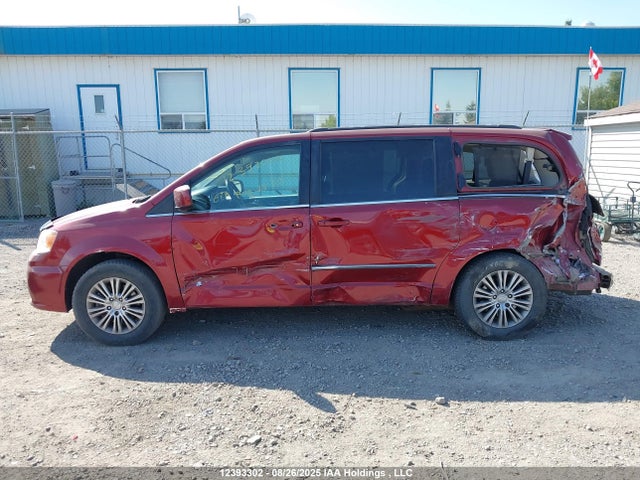 2C4RC1CG7ER349764 Chrysler Town and Country