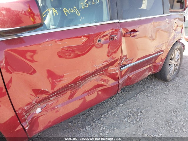 2C4RC1CG7ER349764 Chrysler Town and Country