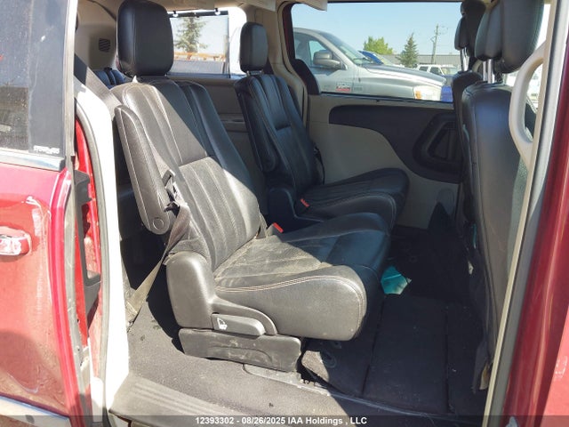 2C4RC1CG7ER349764 Chrysler Town and Country