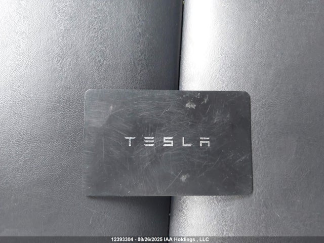 5YJ3E1EB5PF678124 Tesla MODEL 3