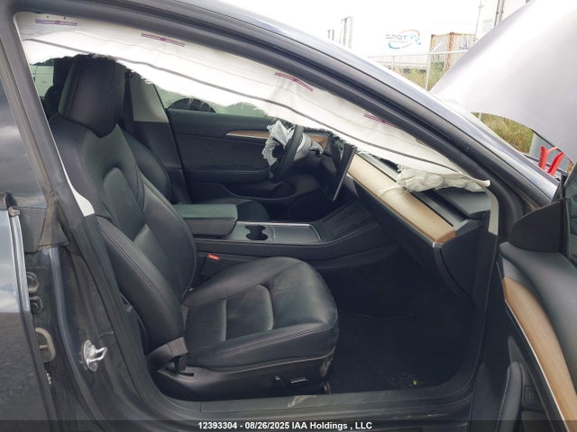 5YJ3E1EB5PF678124 Tesla MODEL 3