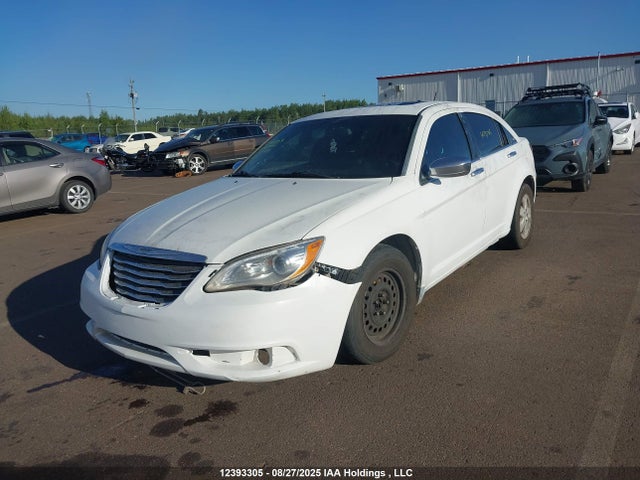 1C3CCBCG5EN121419 Chrysler 200