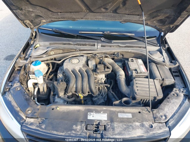 3VW2K7AJ3EM364093 Volkswagen Jetta
