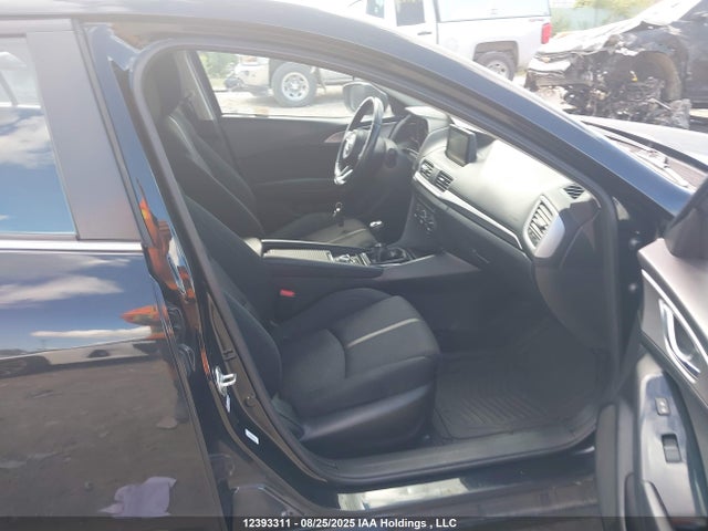 JM1BN1V75J1164782 Mazda pe