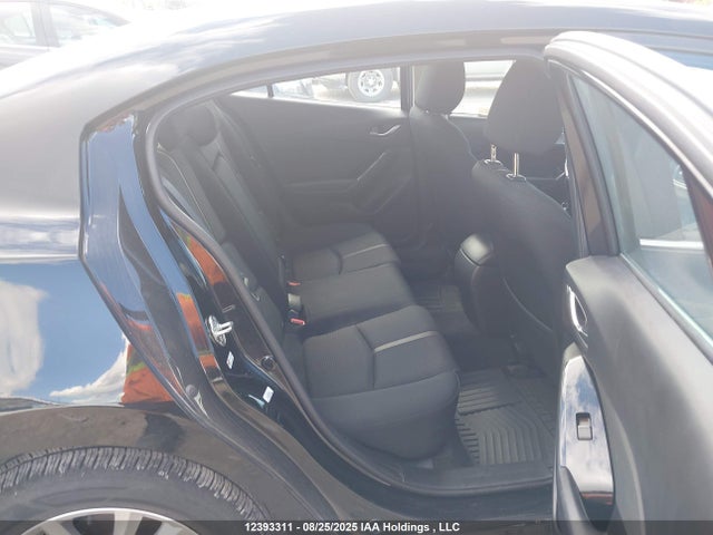 JM1BN1V75J1164782 Mazda pe
