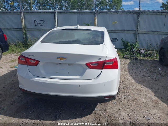 Chevrolet lfv 2023 1G1ZD5ST7PF162207 Image 15
