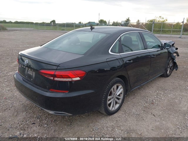 1VWUA7A32LC014806 Volkswagen Passat
