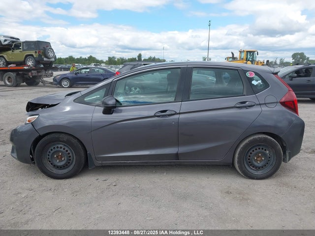 Honda l15b1 2015 3HGGK5H83FM106112 Image 15