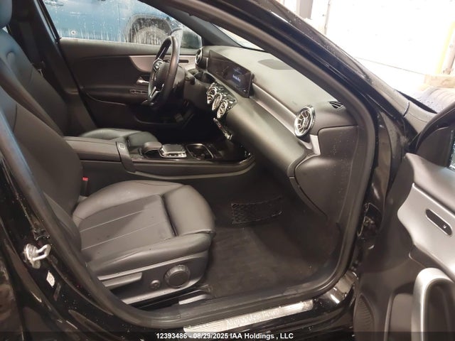 WDD3G4FBXLW037606 Mercedes-Benz m260