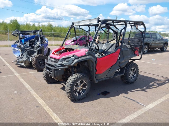 1HFVE0445J4200215 Honda Sxs1000 M5