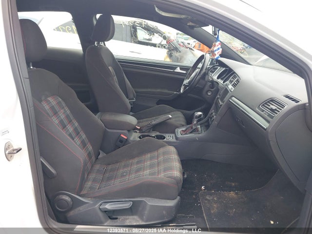 3VWTT7AU8GM024971 Volkswagen Golf GTI