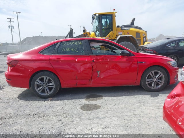 3VWE57BU1KM246942 Volkswagen 1.8 tsi