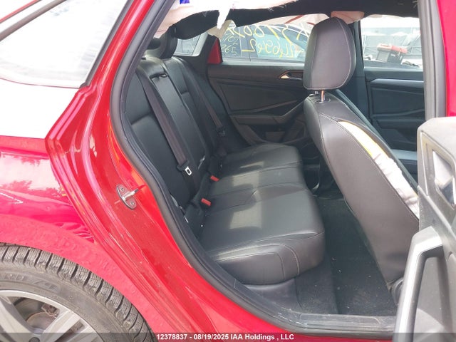 3VWE57BU1KM246942 Volkswagen 1.8 tsi