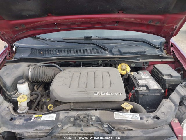 2C4RC1BG2GR101121 Chrysler Town and Country