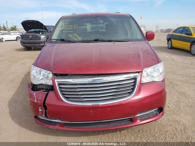2C4RC1BG2GR101121 Chrysler Town and Country