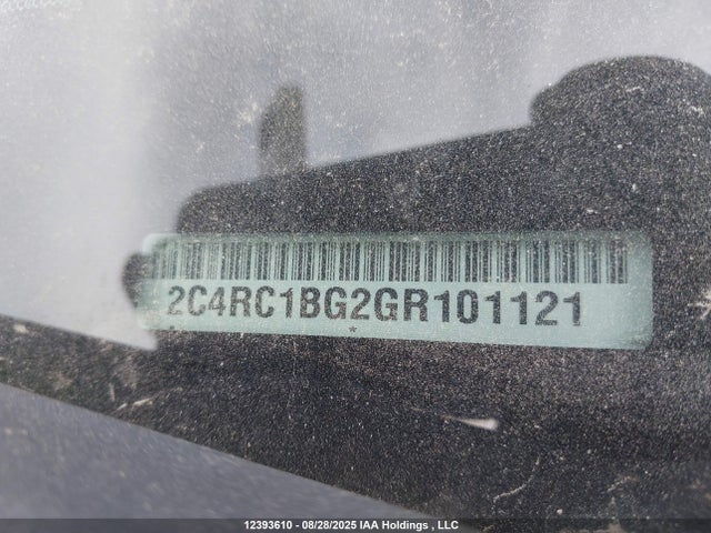 2C4RC1BG2GR101121 Chrysler Town and Country