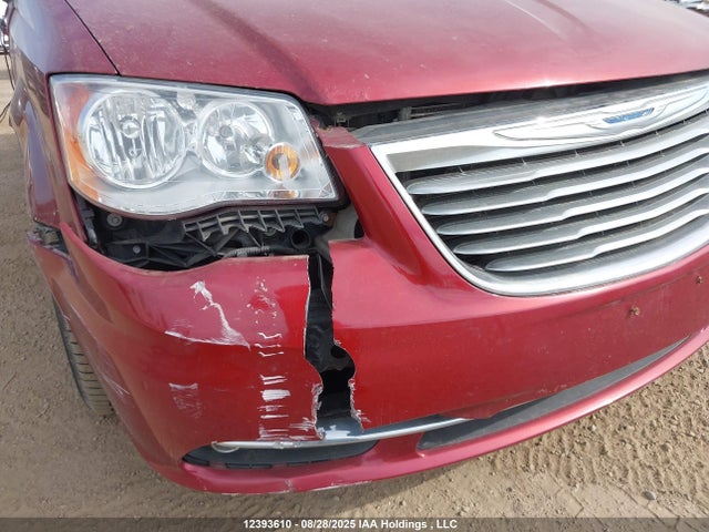 2C4RC1BG2GR101121 Chrysler Town and Country