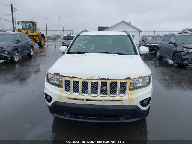 1C4NJDAB8FD100276 Jeep Compass