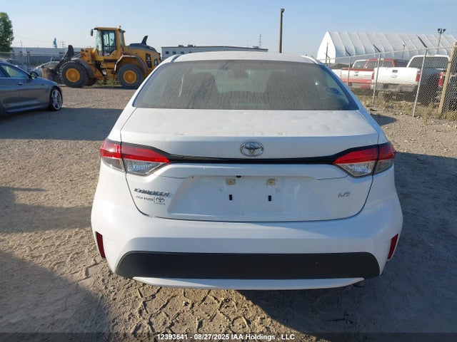 12393641 :رقم المزاد ، 5YFBPMBE1NP347743 vin ، 2022 Toyota Corolla Le/xle مزاد بيع