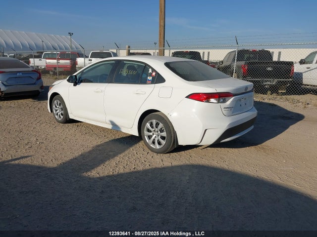 12393641 :رقم المزاد ، 5YFBPMBE1NP347743 vin ، 2022 Toyota Corolla Le/xle مزاد بيع
