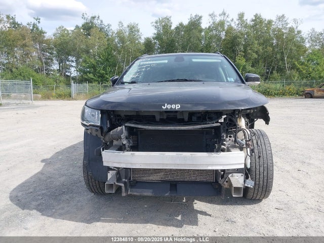 Jeep Compass 2019 3C4NJDCB6KT790062 Image 13