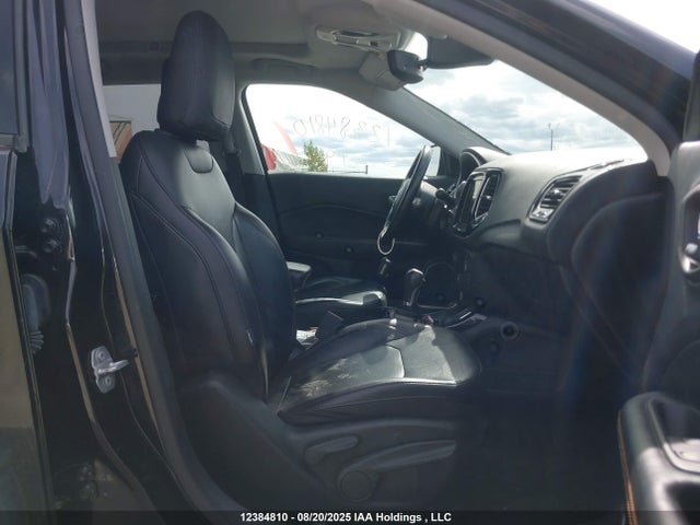 Jeep Compass 2019 3C4NJDCB6KT790062 Image 5