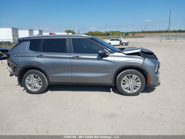 JA4J4VA89RZ607835 Mitsubishi Outlander