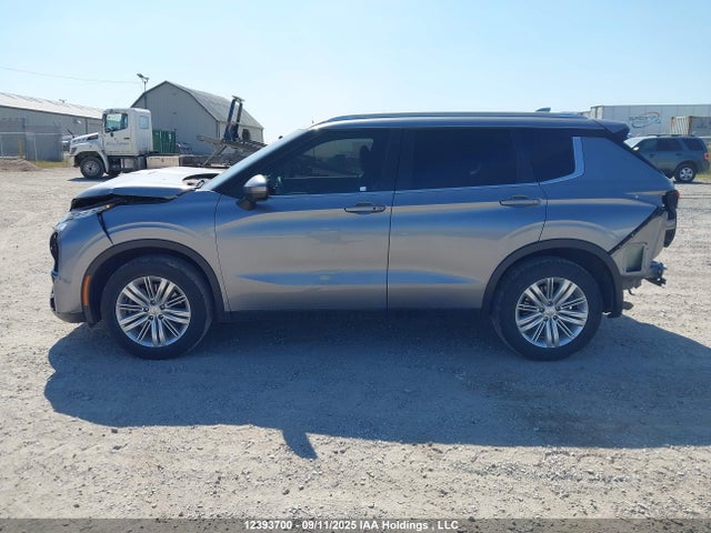 JA4J4VA89RZ607835 Mitsubishi Outlander