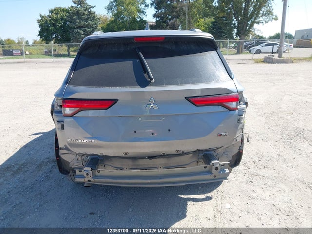 JA4J4VA89RZ607835 Mitsubishi Outlander