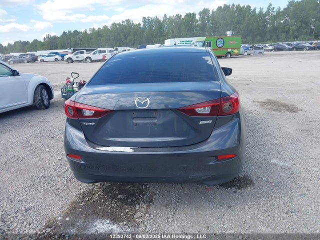 Mazda pe 2015 3MZBM1U70FM190038 Image 16